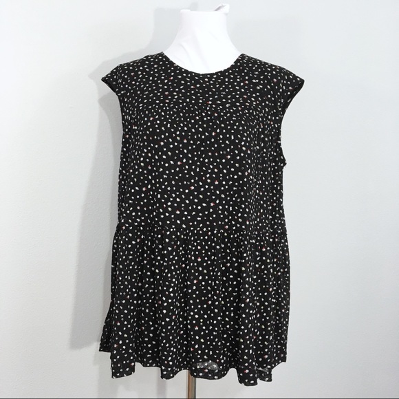 Juicy Couture Tops - Juicy Couture Black Dot Print Sleeveless Swing Top